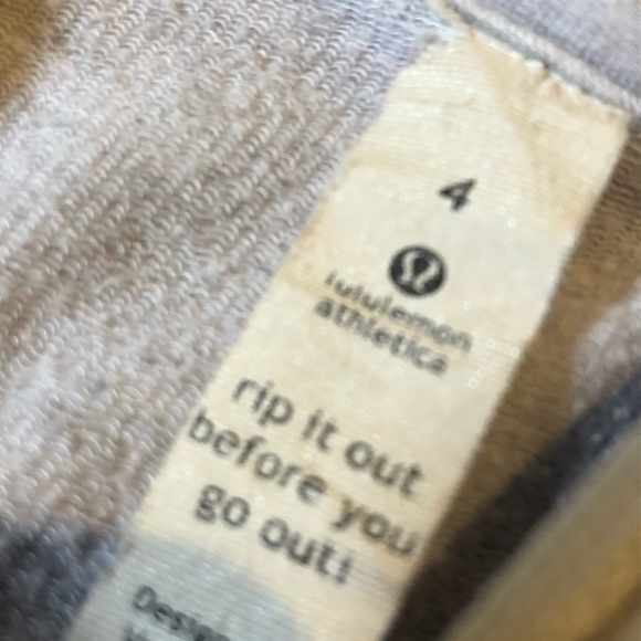 Lulu lemon zip hoodie - Picture 2 of 2